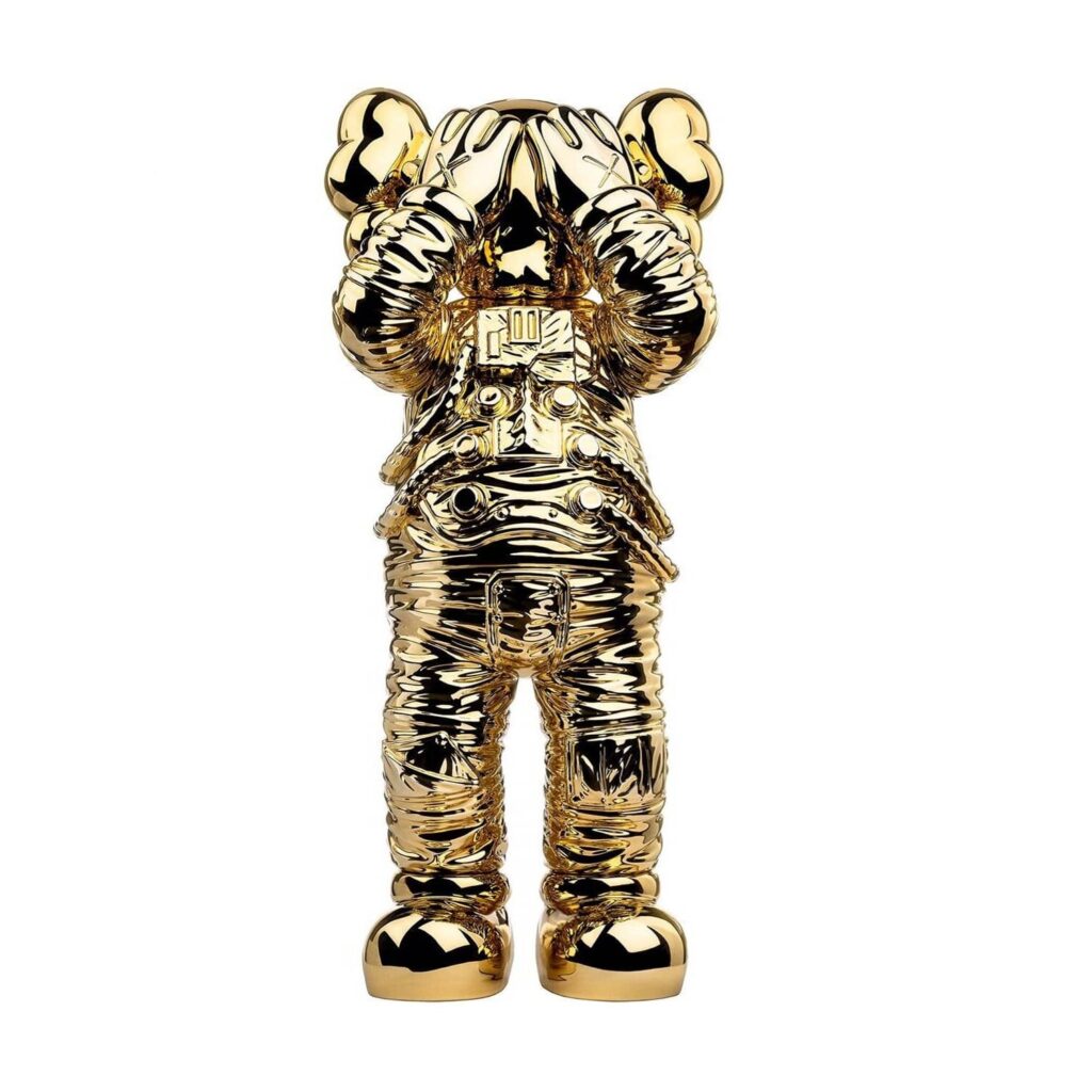 KAWS Holiday Space Gold – Kaws-Shop