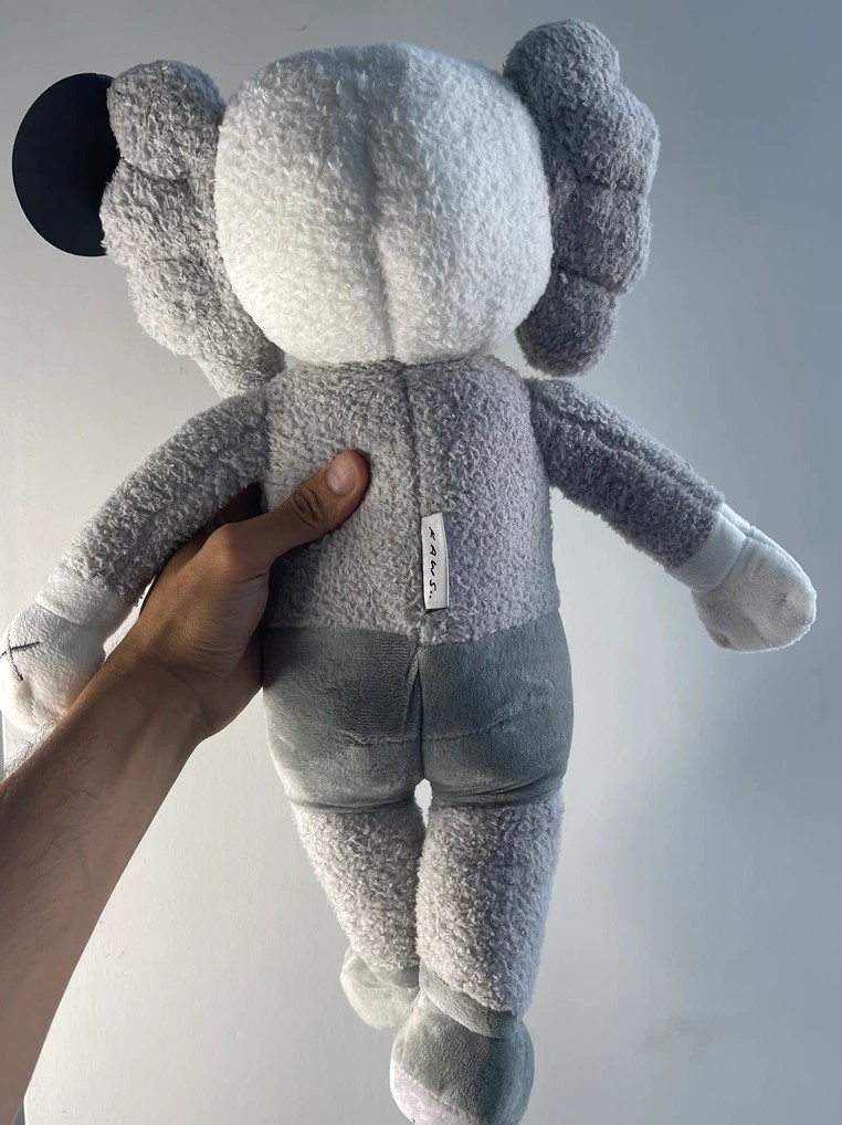 KAWS, Holiday Hong Kong Plush (Set of three), 2019